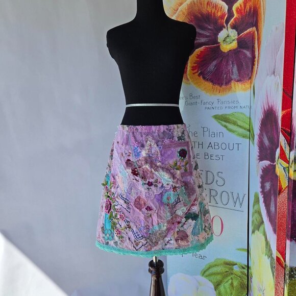 Lavender Embroidered Crazy Quilt Skirt | Roselani Jasmin | Size Small - Picture 15 of 16